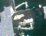 Expeditie 14 - EVA17 (Credit: NASA-TV)