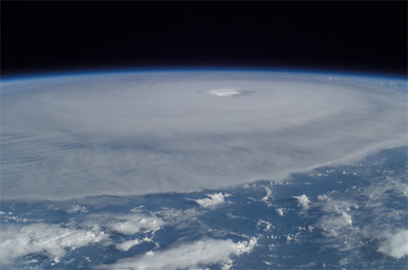 Orkaan 'Isabel' gezien vanuit het International Space Station ISS