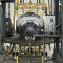 Endeavour in de steigers