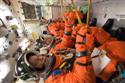 STS-119 bemanning in training